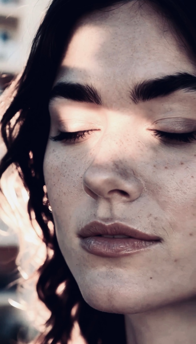 Indie Kila artistic moment