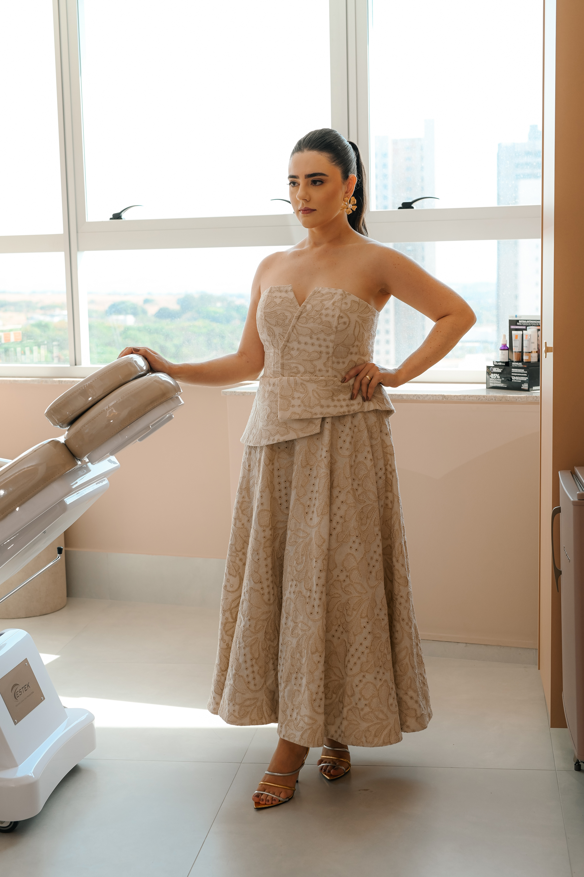 Dra. Ângela Fernandes - Dermatologista