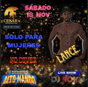 Show en vivo de stripper bombero con efectos de fuego
