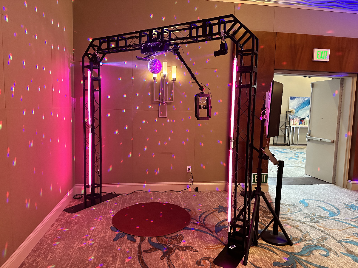 Overhead 360 Video Booth