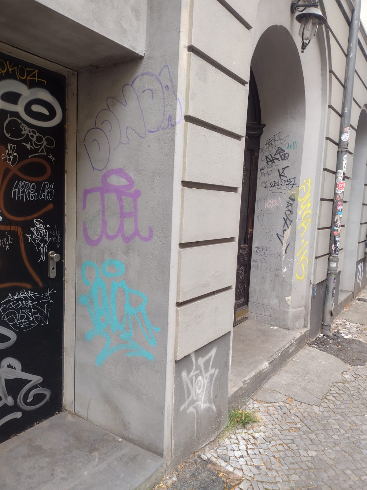 Graffitientfernung - Bild 1