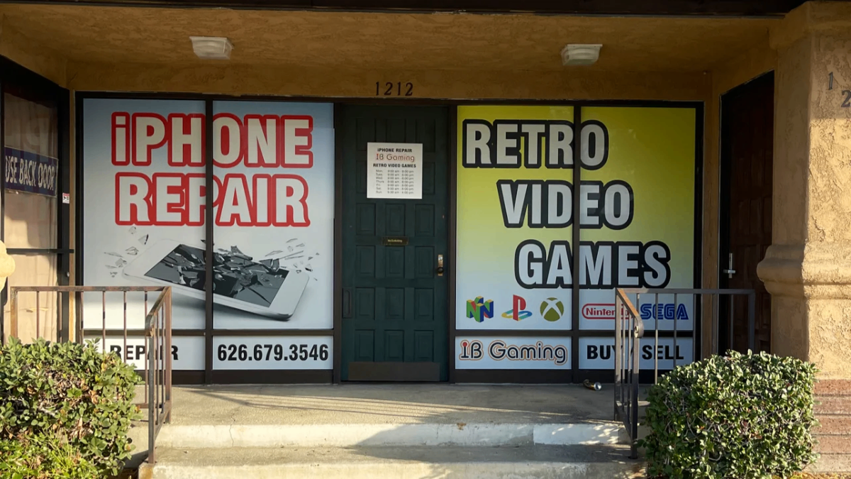 Mobile iPhone Repair - West Covina Shop at 1212 S Glendora Ave