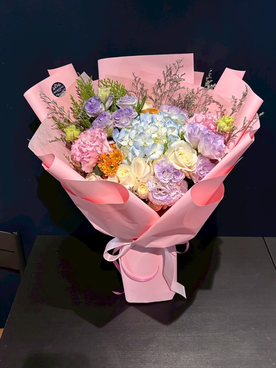 夢幻繡球混合花束