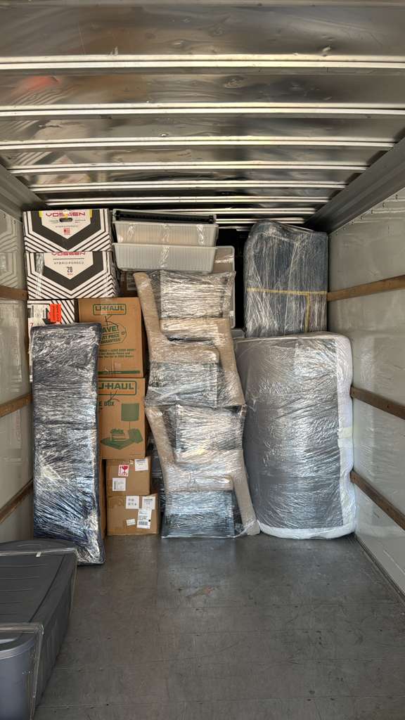 Professional Moving Services Chicago - Lifty Services Moving Services in Chicago - Residential Moving, Apartment Moving, Local Moves