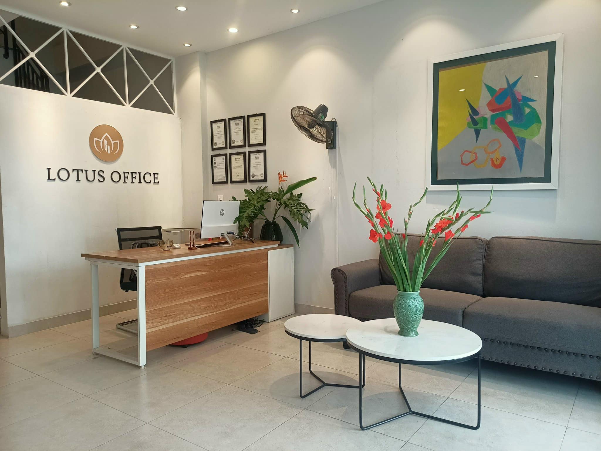 Lotus Office Interior 4