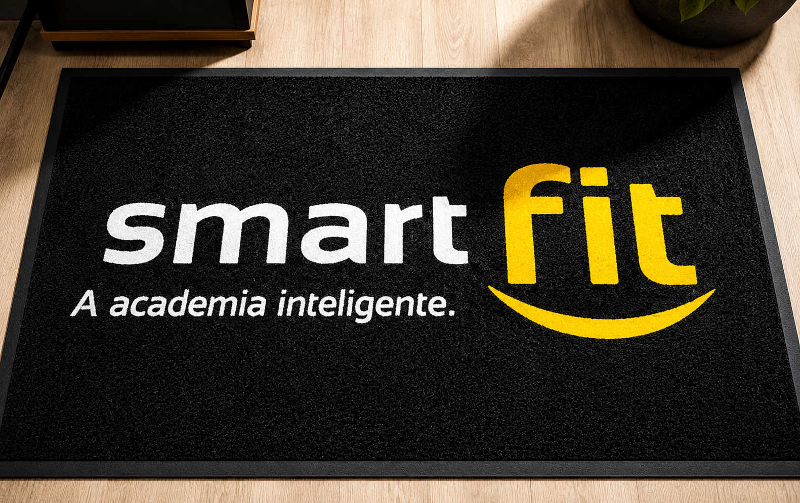 Projeto Tecnokap - Tapete personalizado com logo em recepção - tapetes-personalizados