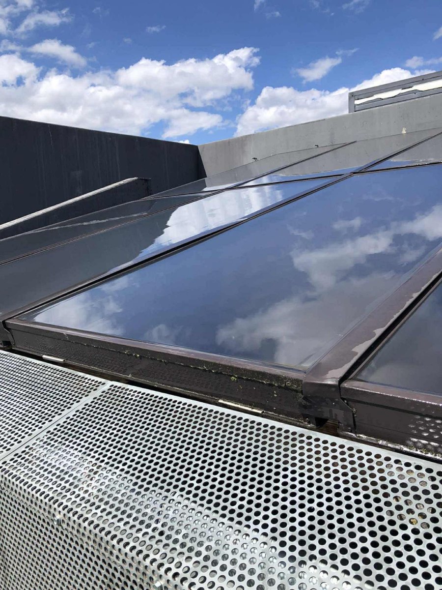 Nettoyage de verrière - Reflets parfaits du ciel