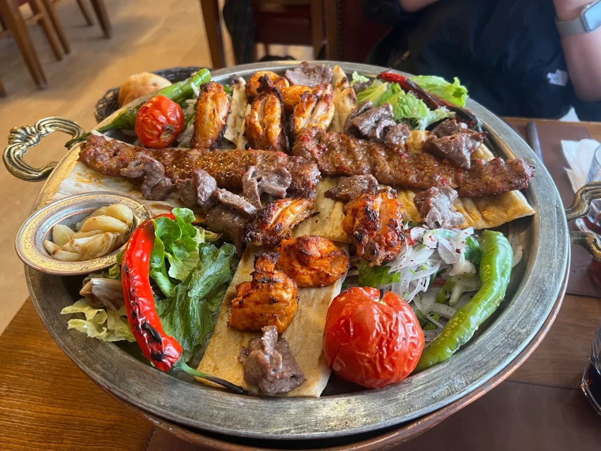 Kebapzade Restaurant Menü