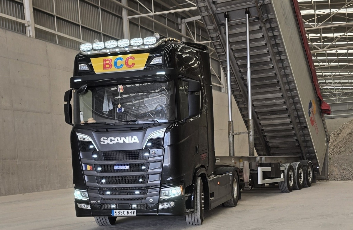 Camión Scania BCC de Transportes Manjuli SLU