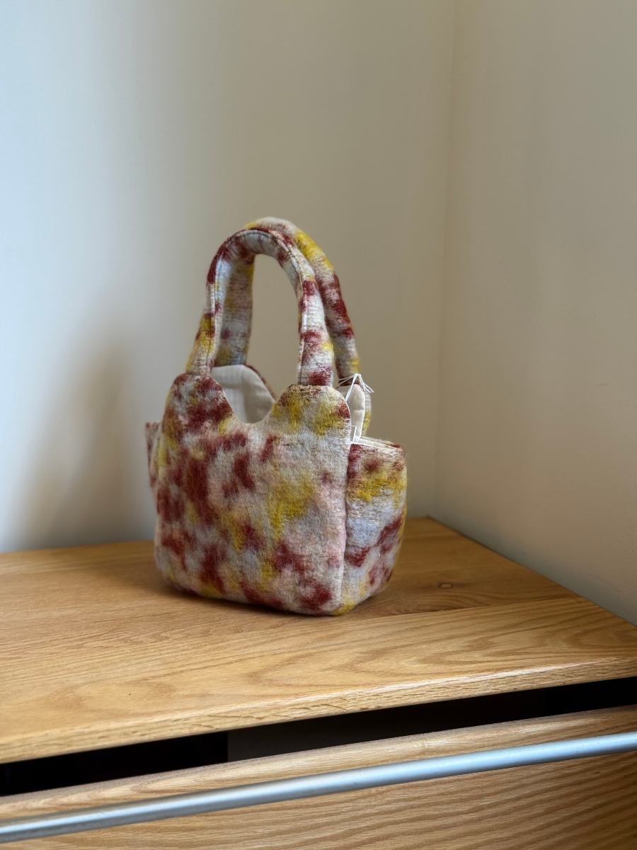 Kota Gushiken 하트 필로우 백