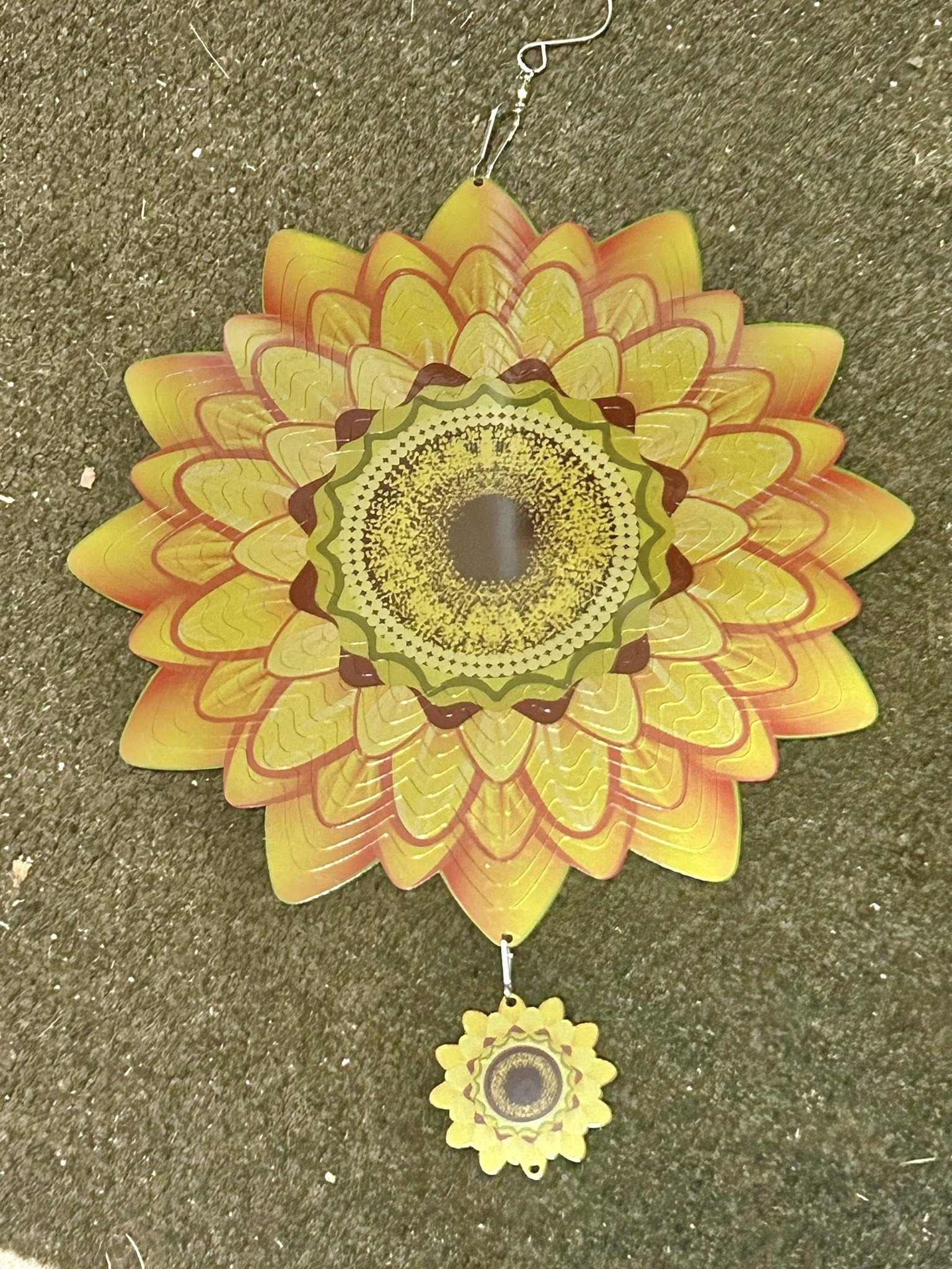 Hummingbird wind spinner