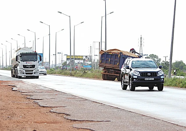 Blocking Unauthorised Access to the Tema Motorway - 3