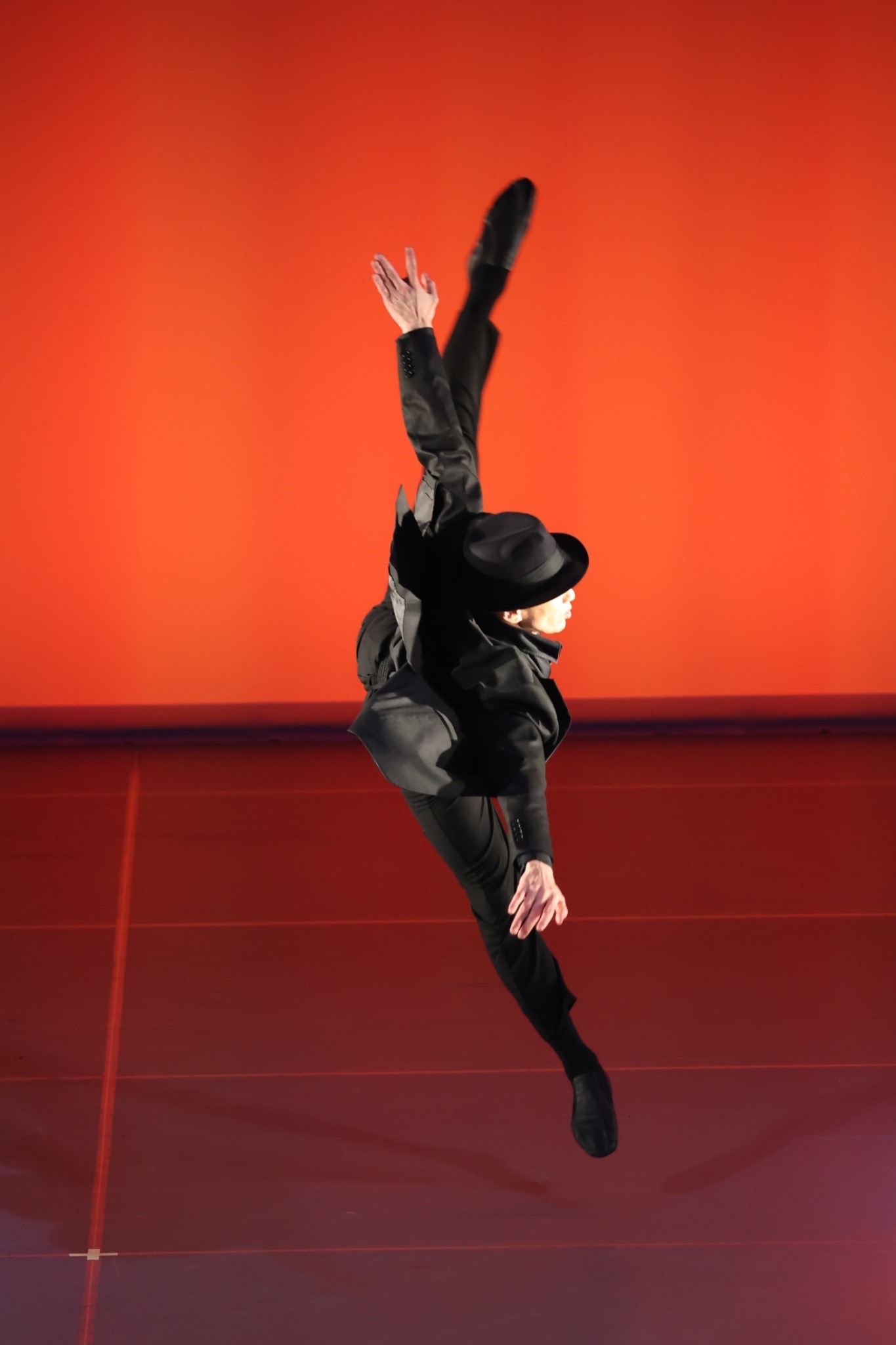 Naoki Kamiya Dance Theatre stage performance