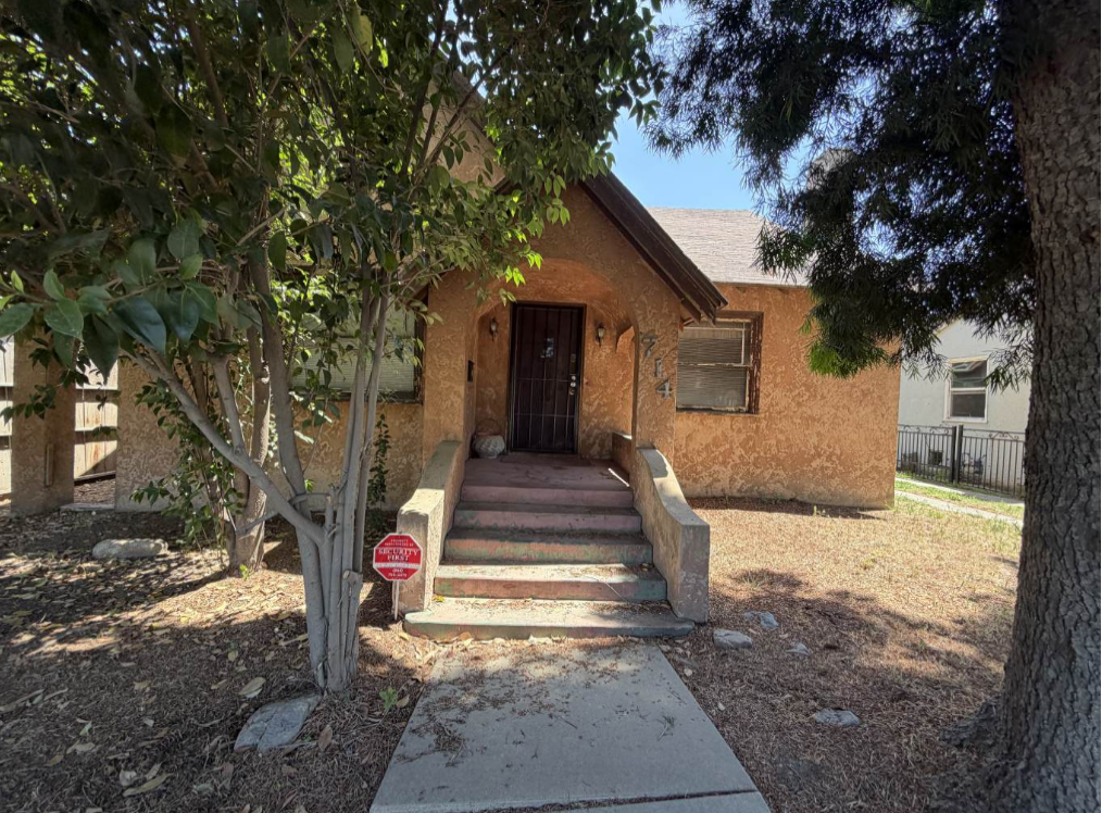 Visalia CA 93277 fix and flip investment property 2 bed 1 bath single family home off market deal Tulare County detached garage ADU conversion