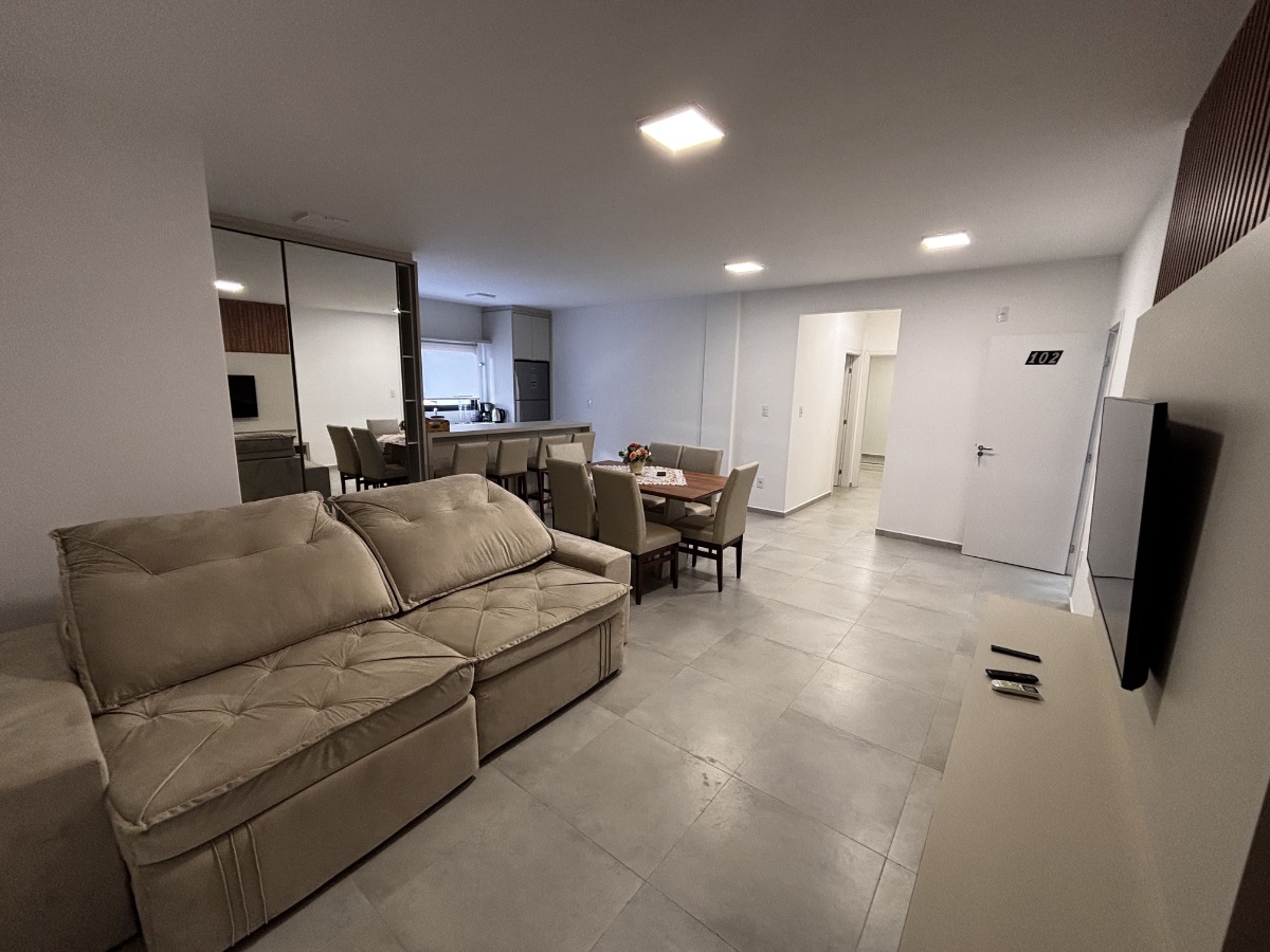 Banheiro moderno e funcional da Casa do Vinho