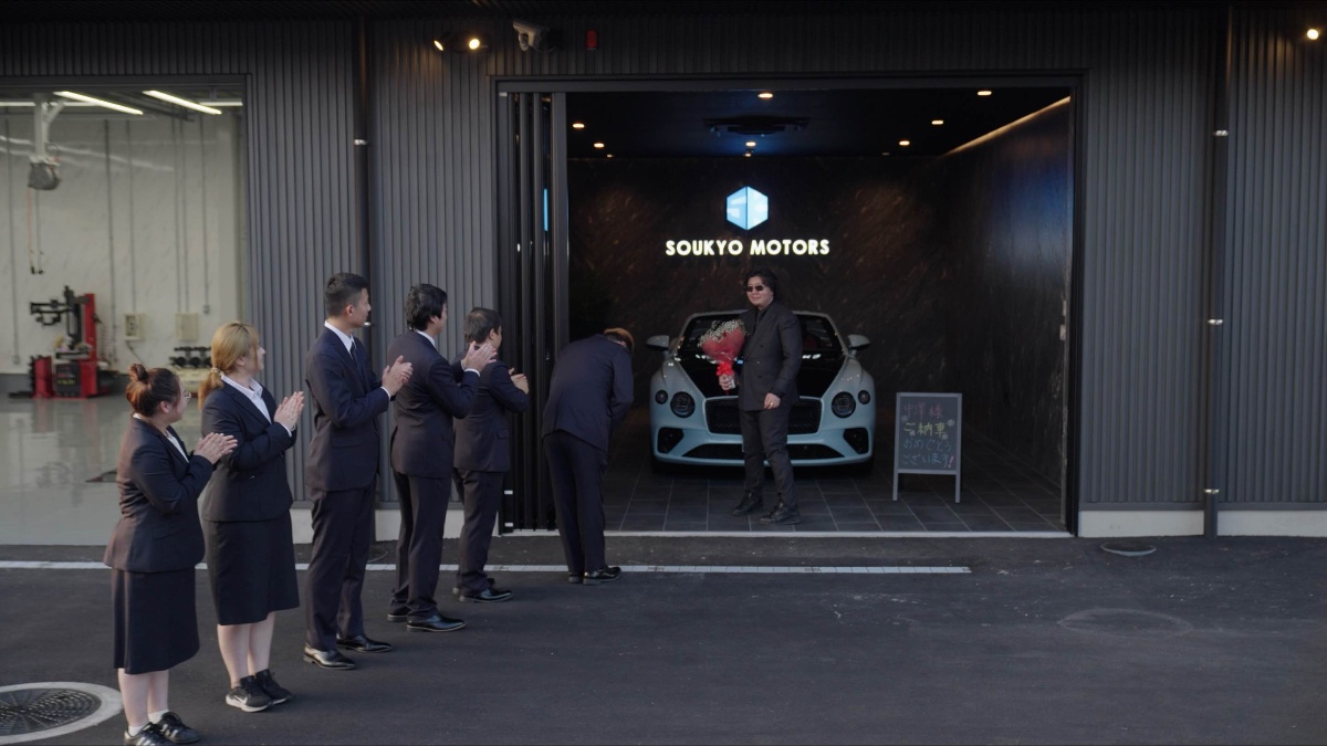 高級中古車販売店事例