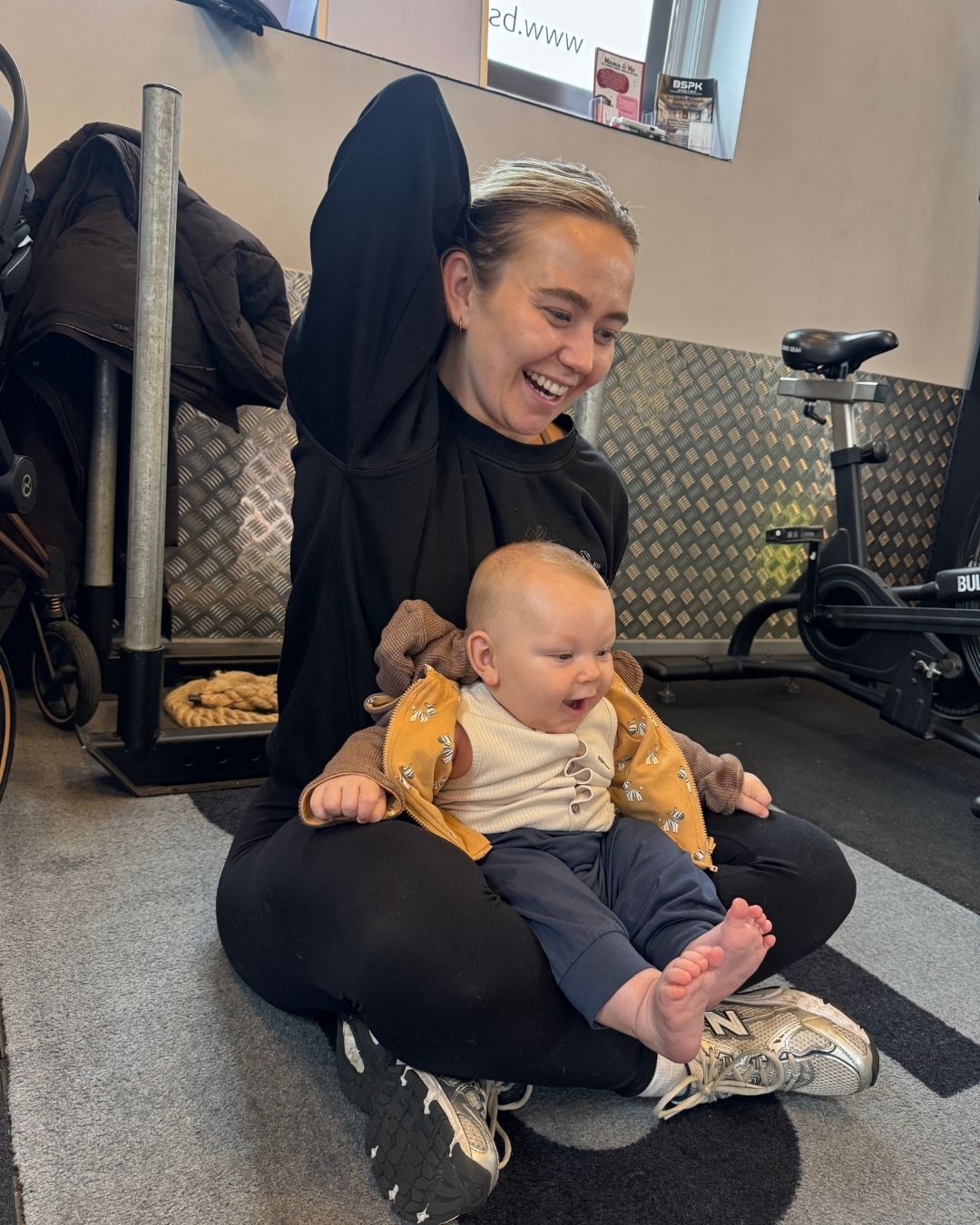 Rosie leading a Move Mama session