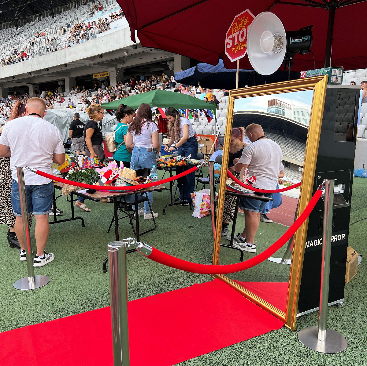 Photobooth de închiriat Cluj - Nunți și evenimente