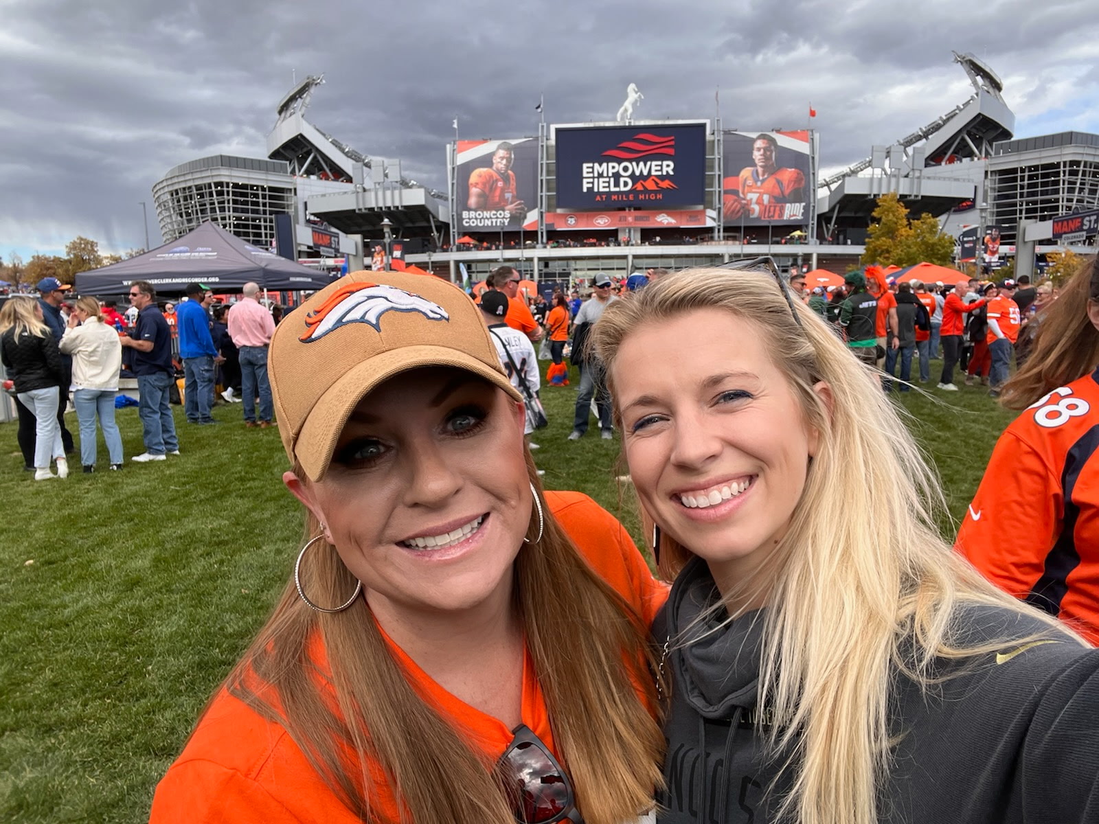 Jewelry reveal moment