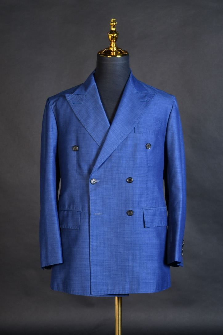 ダブルブレストブルー