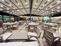 Covered Terrace Lounge