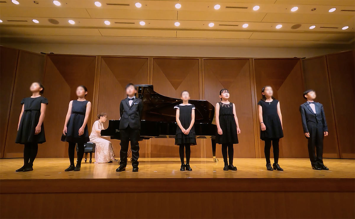 サントリーブルーローズにて2022年12月2日地域の小学校4年生G.ヴェルディ作曲 オペラ「マクベス」より 序曲~魔女たちの合唱:何をしたの?