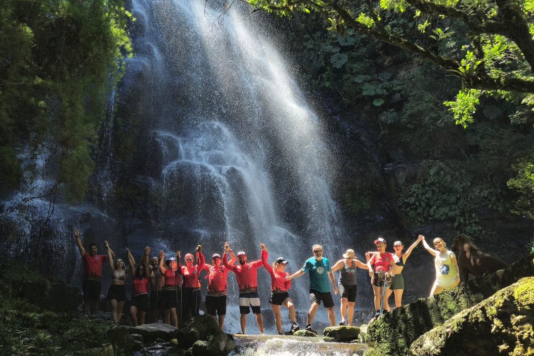 Cachoeira épica no Sítio Alto Paraíso