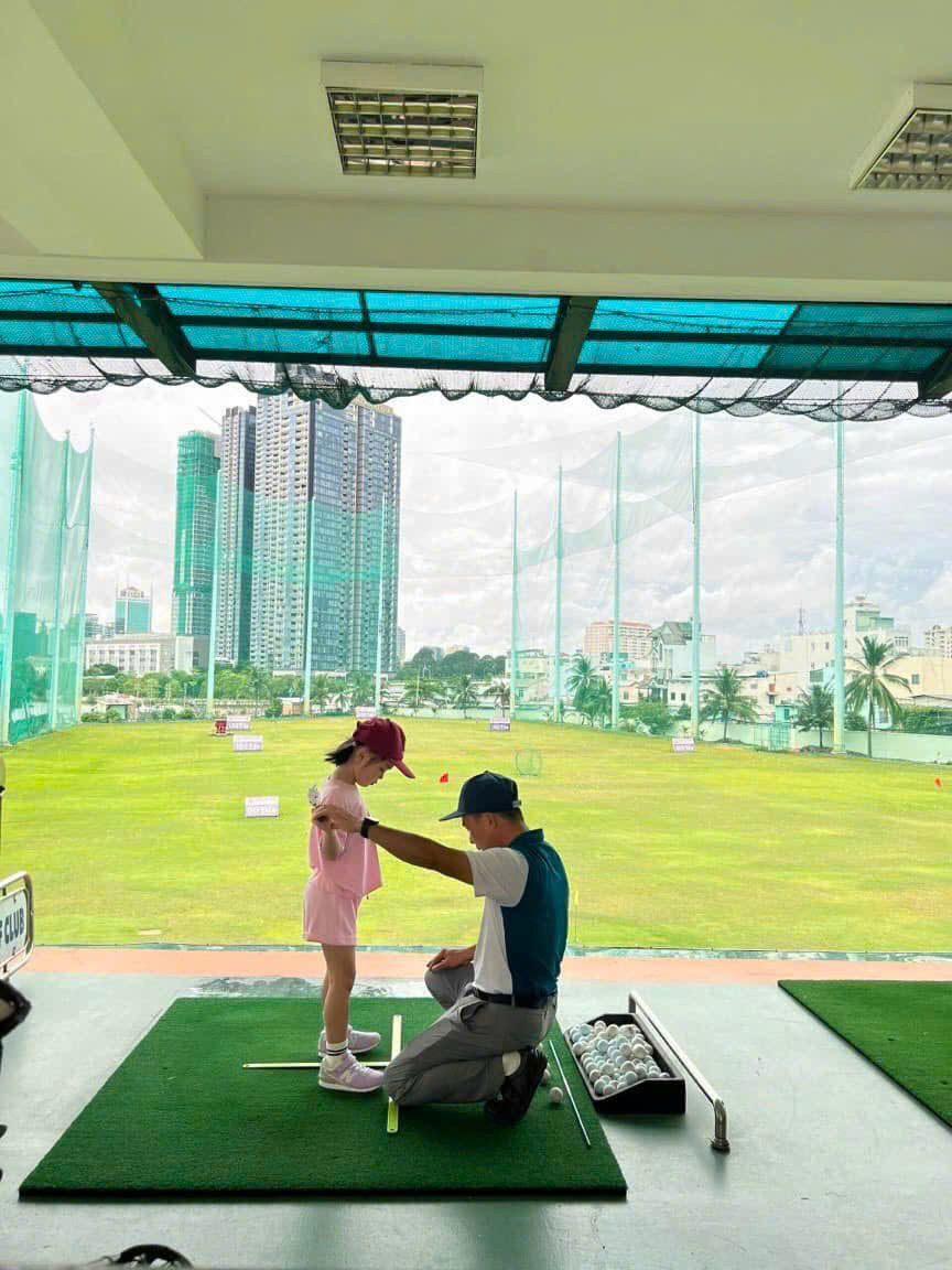Khoá học golf cho trẻ ở HCM
