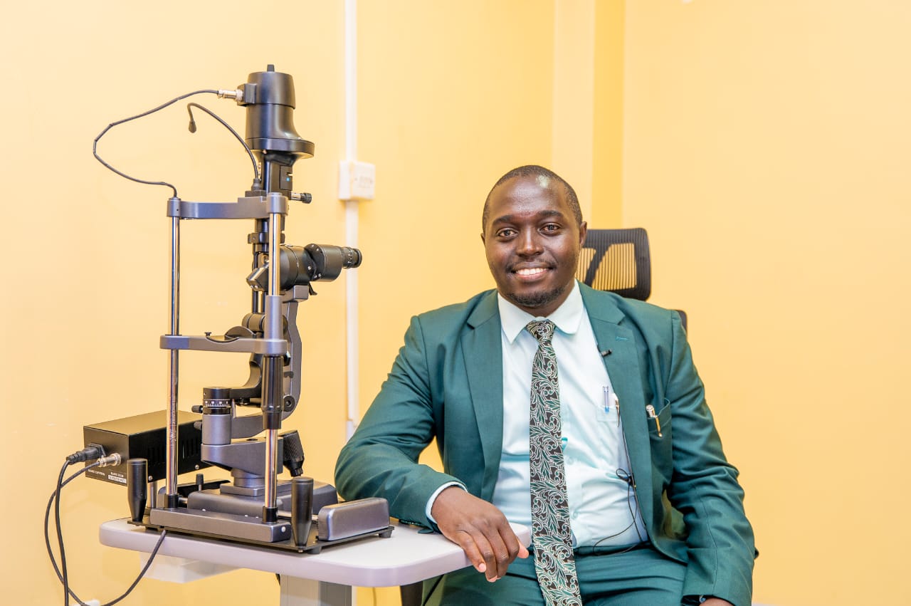 Portrait of Dr. Amos Kiptoo, Lead Ophthalmologist & Cataract Surgeon at Siloam Eye Centre Eldoret Kenya