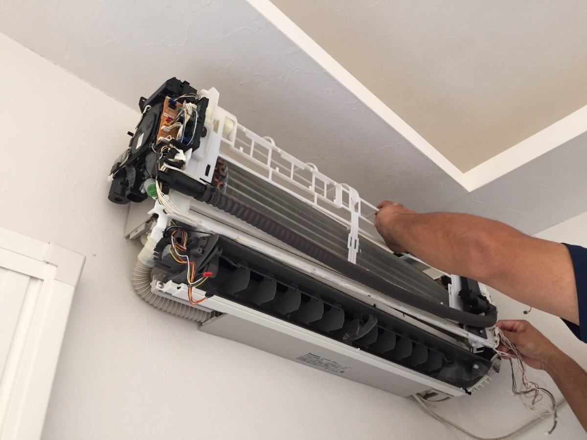 エアコン分解清掃