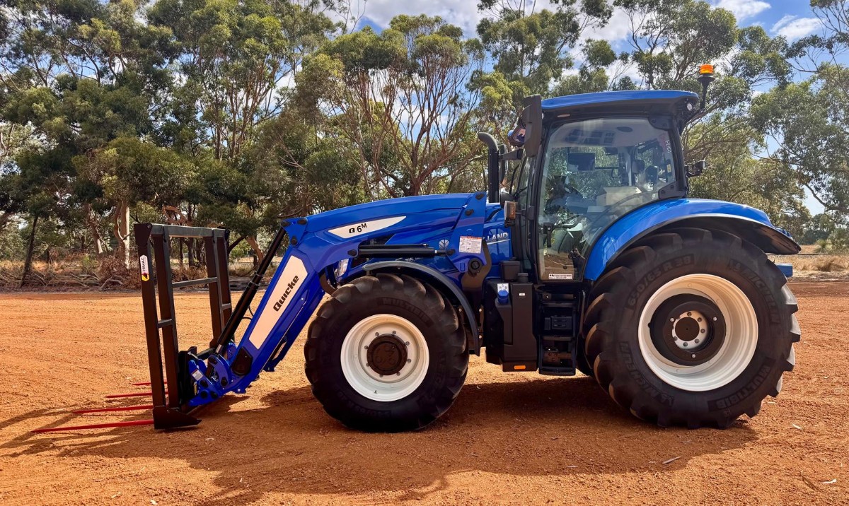 De Rosa's Highway Motors agriculture machinery - New Holland tractor