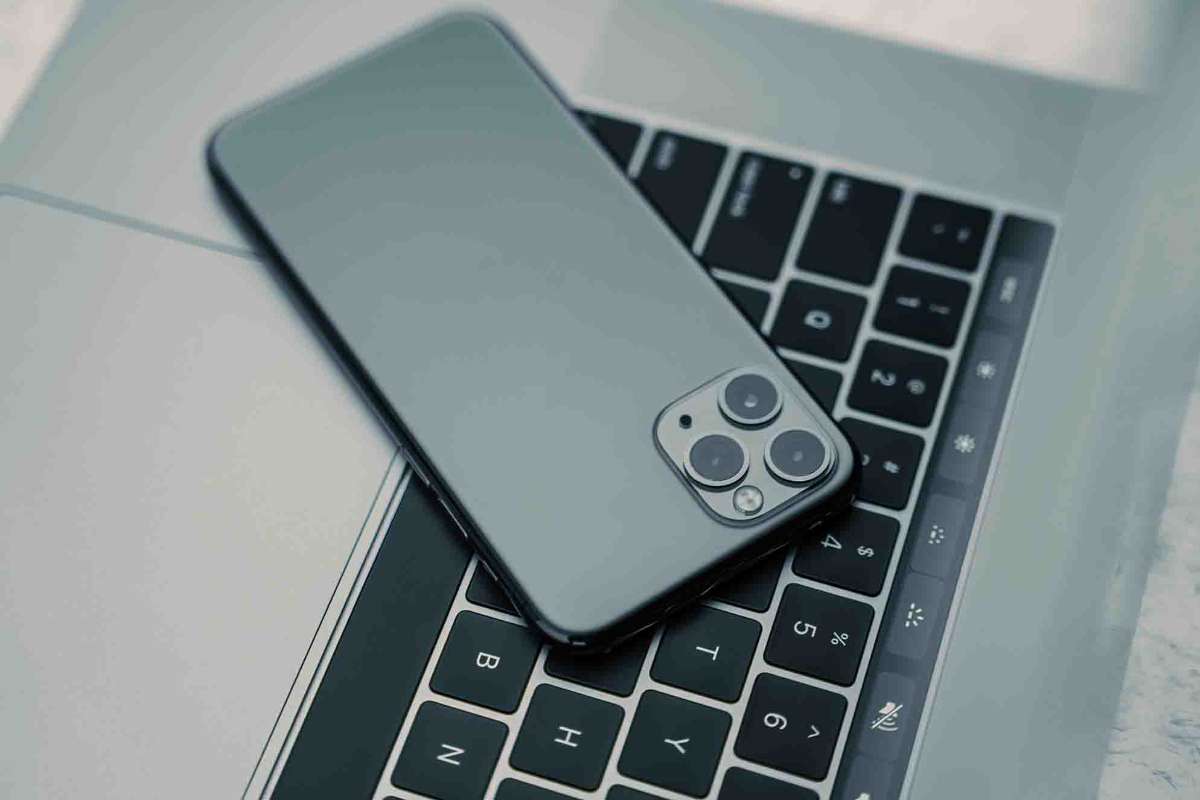 SNSとホームページが繋がっていない