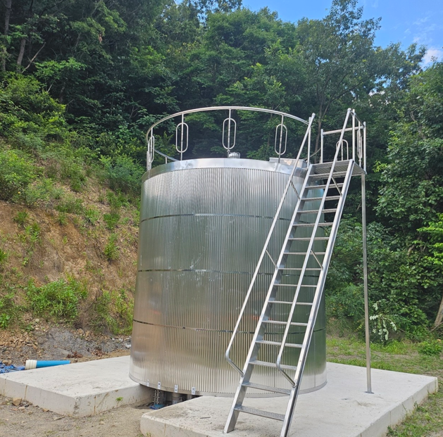 알루미늄 마감재 및 외부사다리/핸드레일 설치