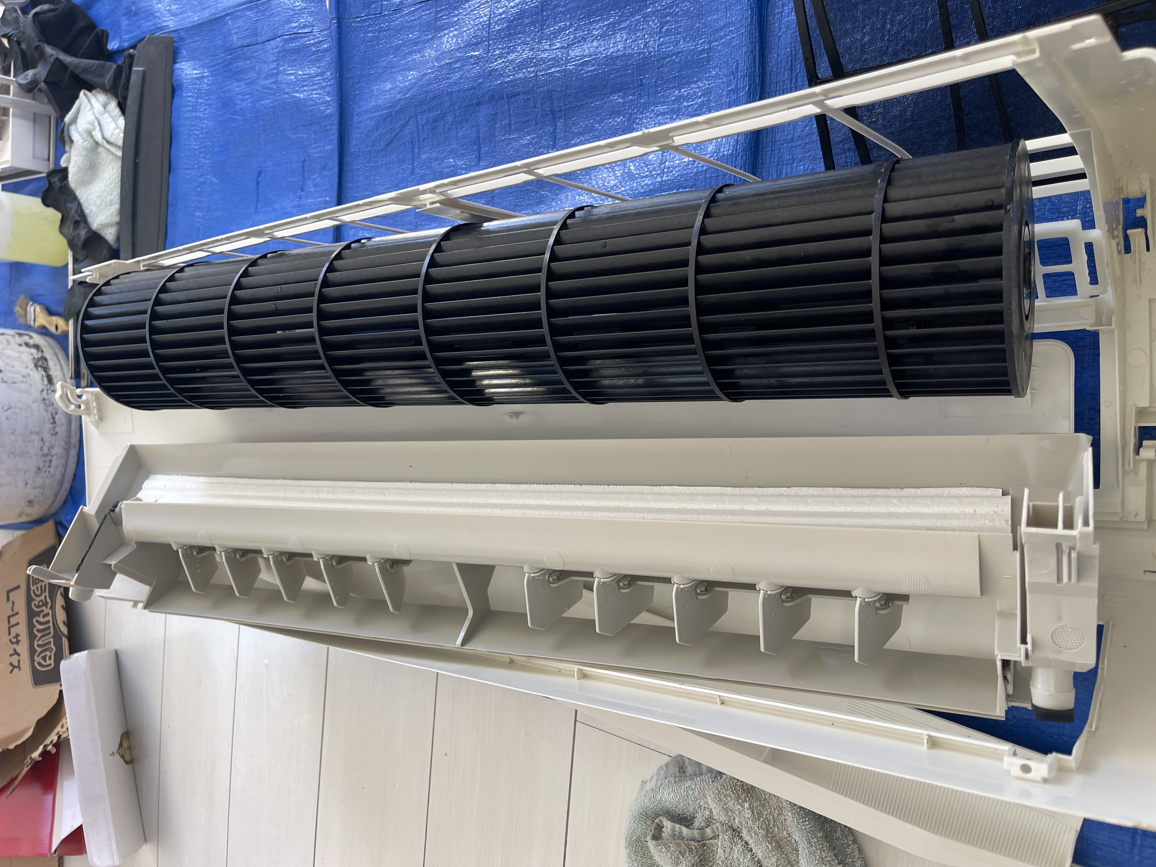 エアコン完全分解クリーニング