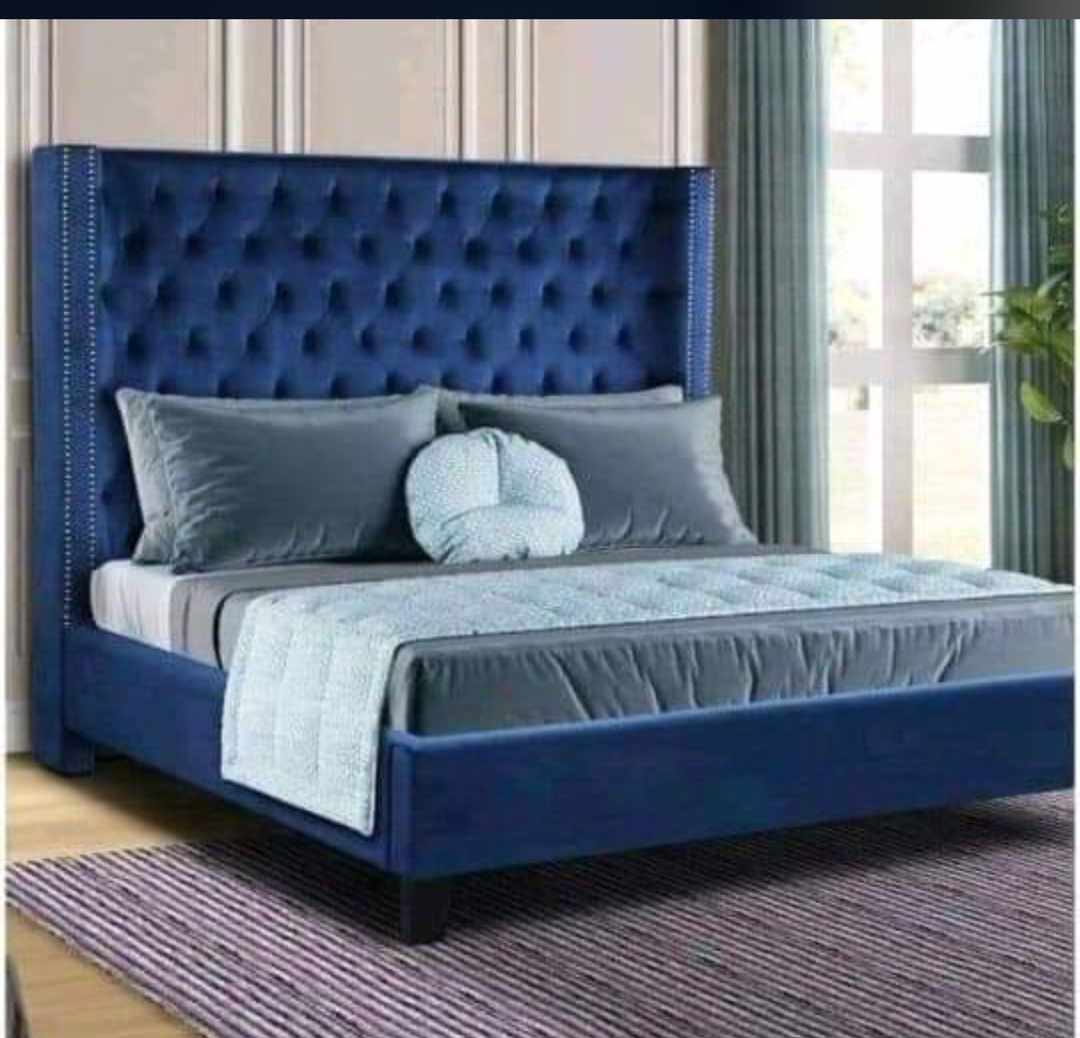 Royal Navy Tufted Bed