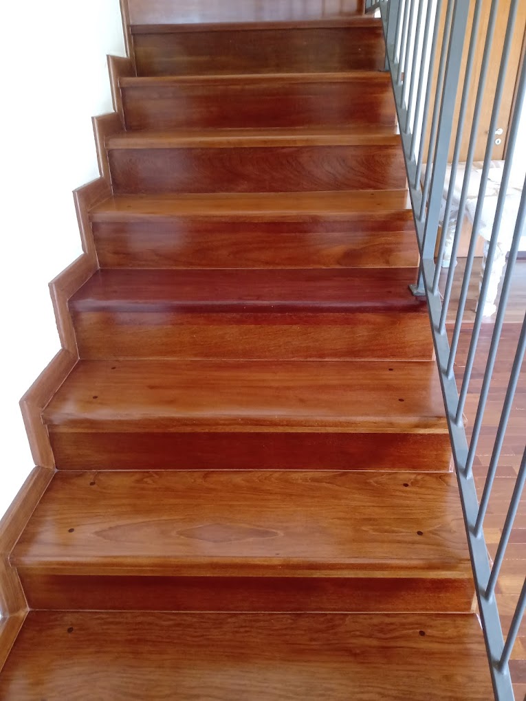 Restauração em Escadas de Madeira