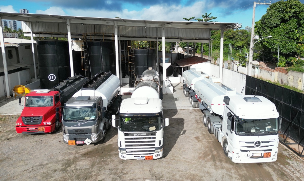 Frota ECO SERVICE MARITIME - Caminhões-tanque especializados