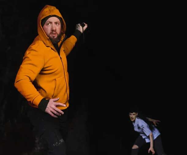 Photography Tuition Glasgow Photography tuition walking session in Glasgow city centre — West End streets and Victorian architecture