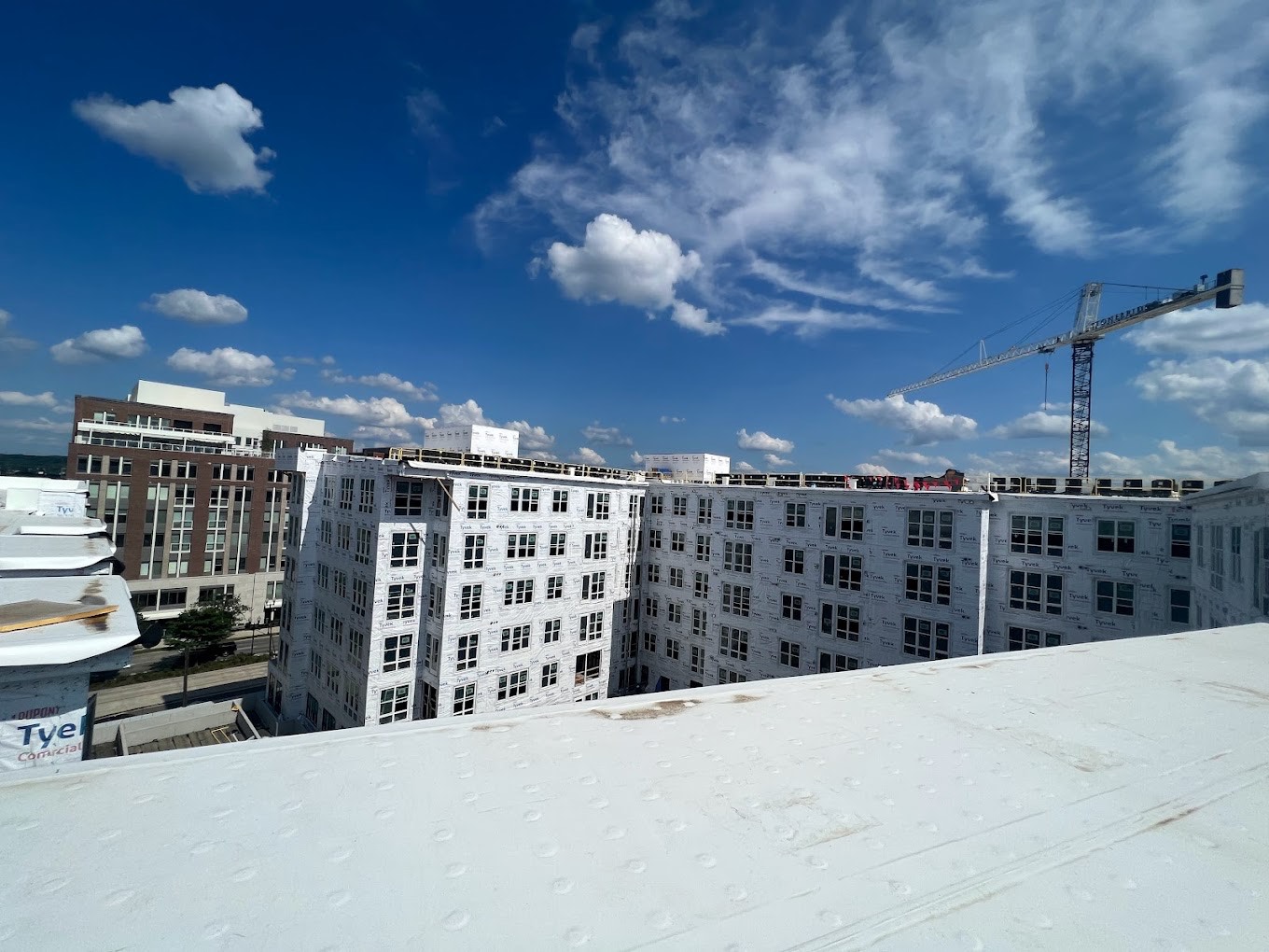 Large-scale commercial building roofing project