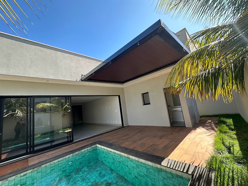 Pérgola em Área de Piscina