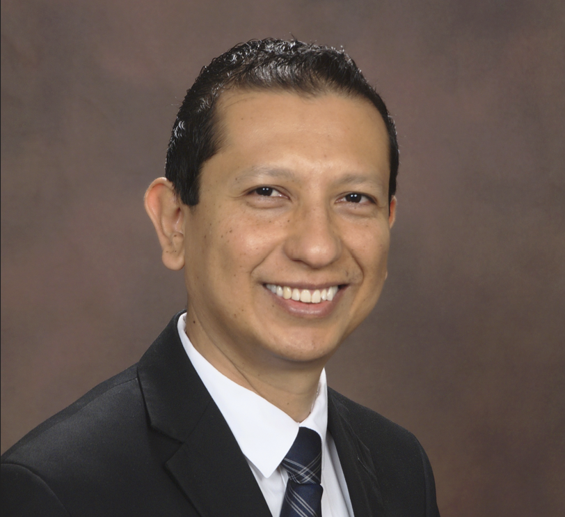Elder J. Linares - Practicante de Salud Integrativa