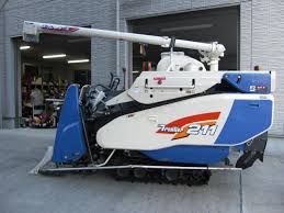 イセキ コンバイン(袋取り)