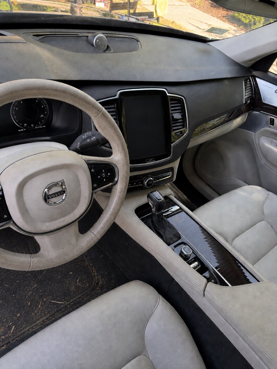 Interior Detail Before