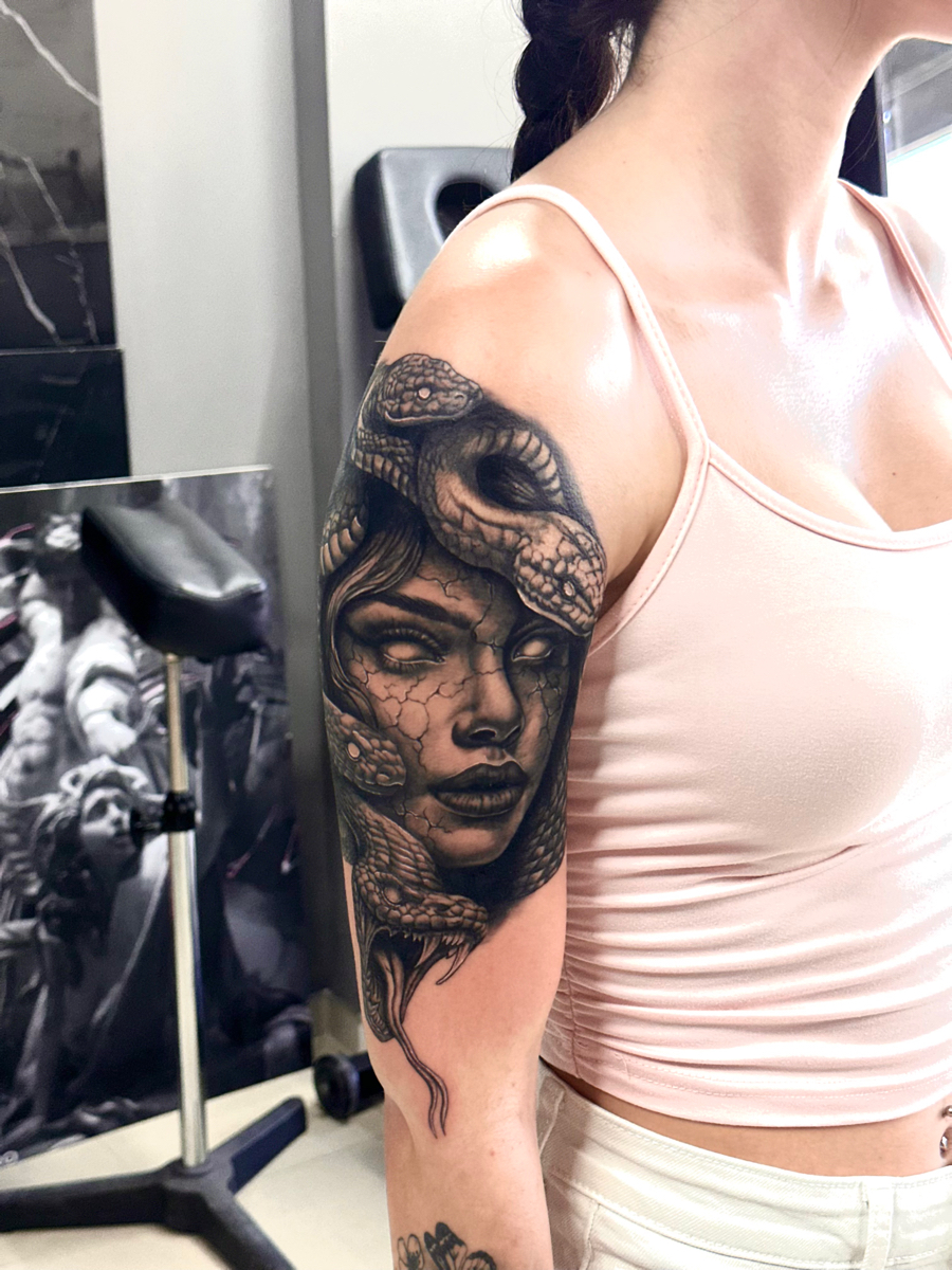 Medusa con Serpientes