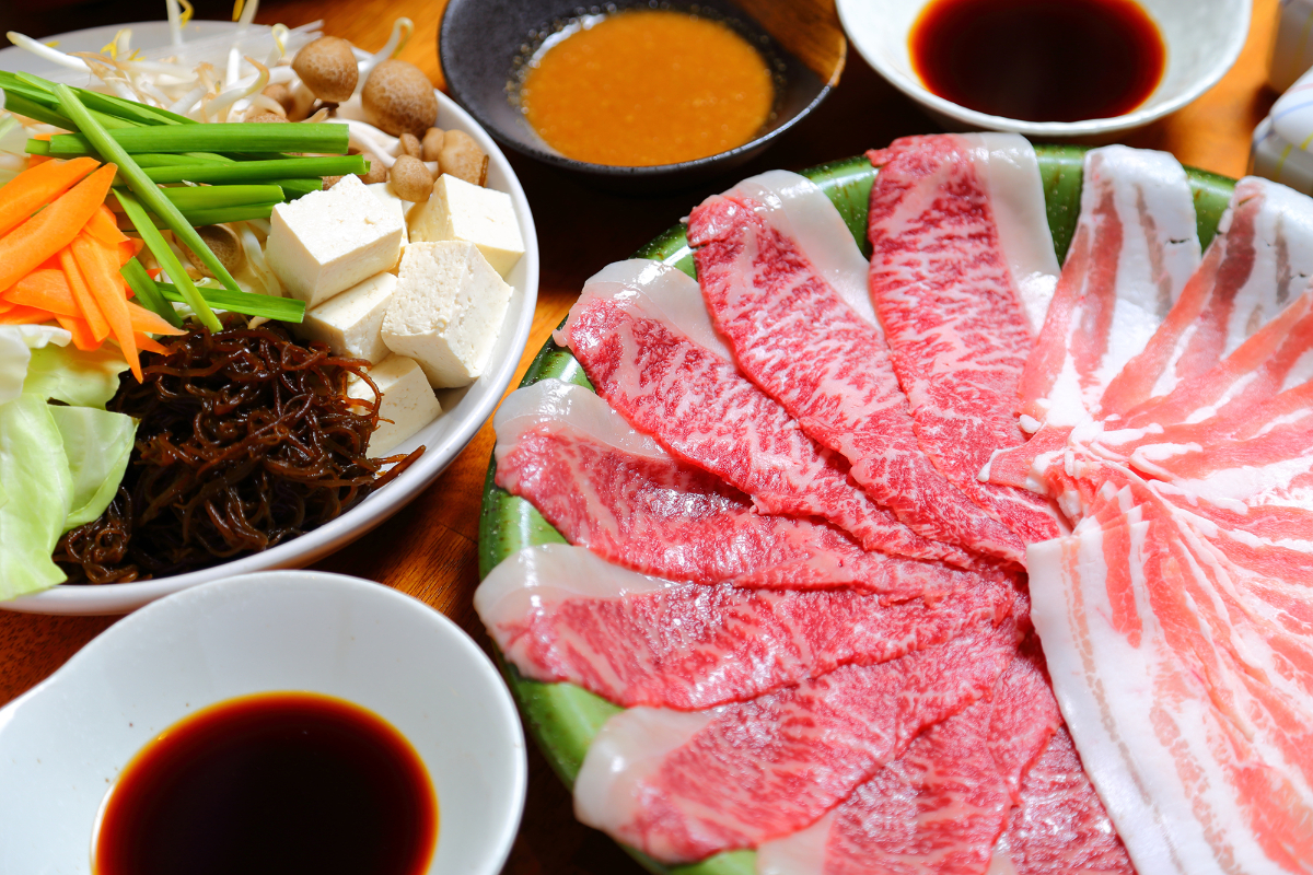 石垣牛とアグー食べ比べしゃぶ鍋
