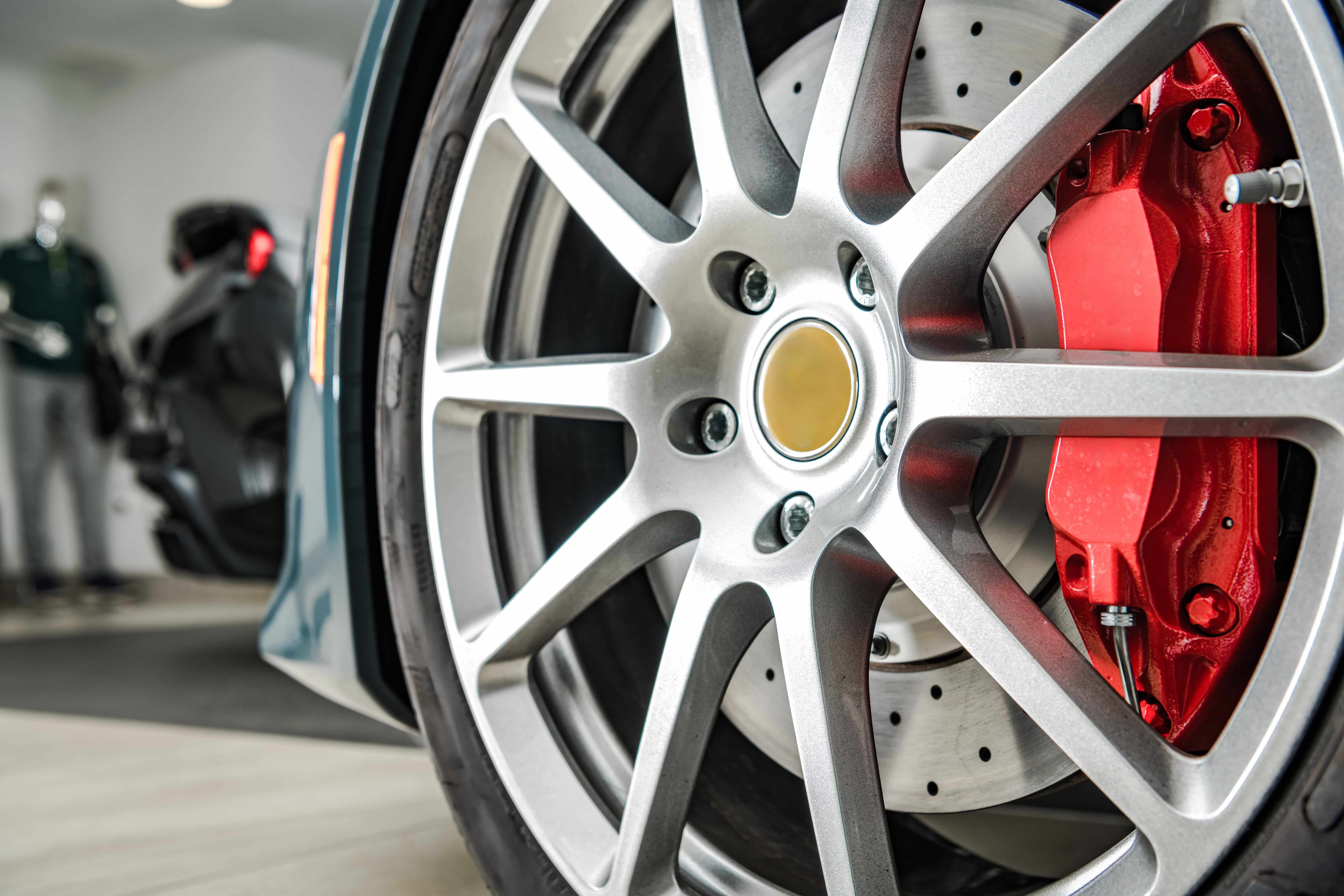 Automotive & Wheels