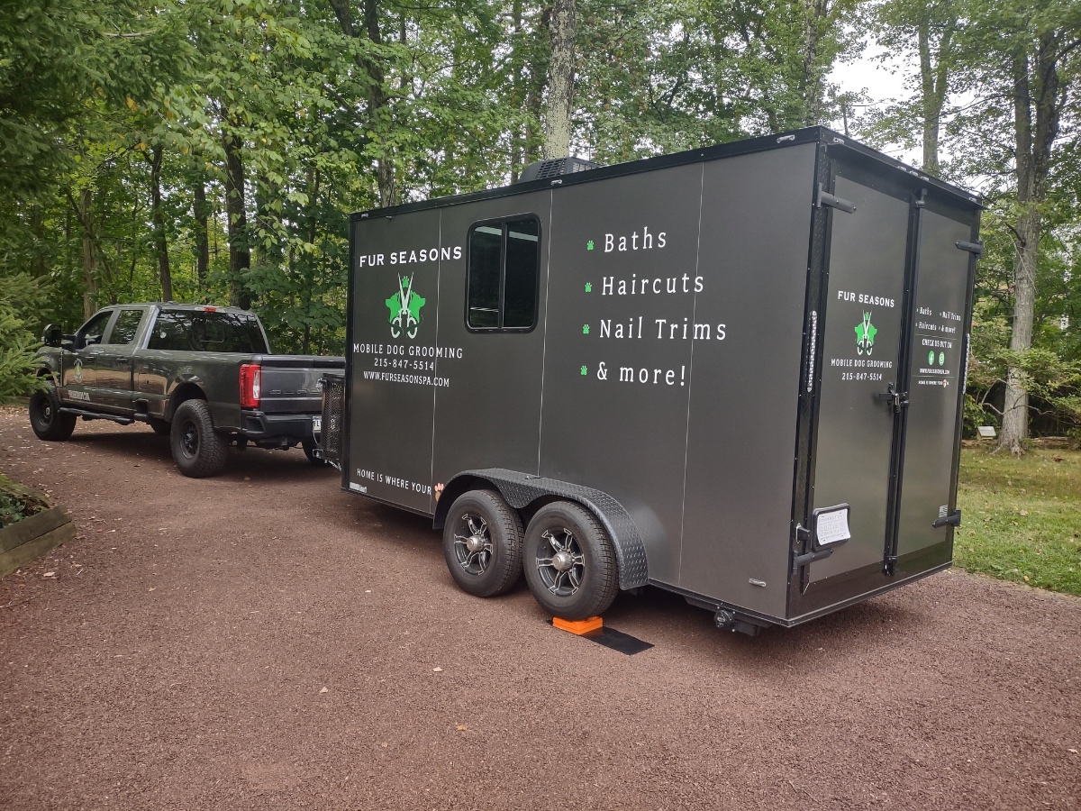 Fur Seasons Mobile Grooming Trailer