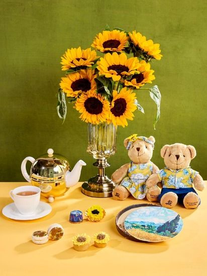 Alice in Wonderland Afternoon Tea Experience