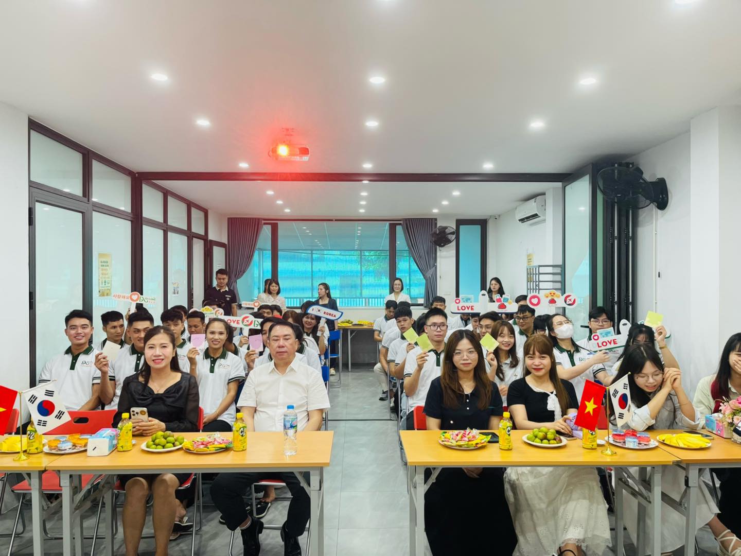 Trung tâm Ngoại ngữ Gia Long