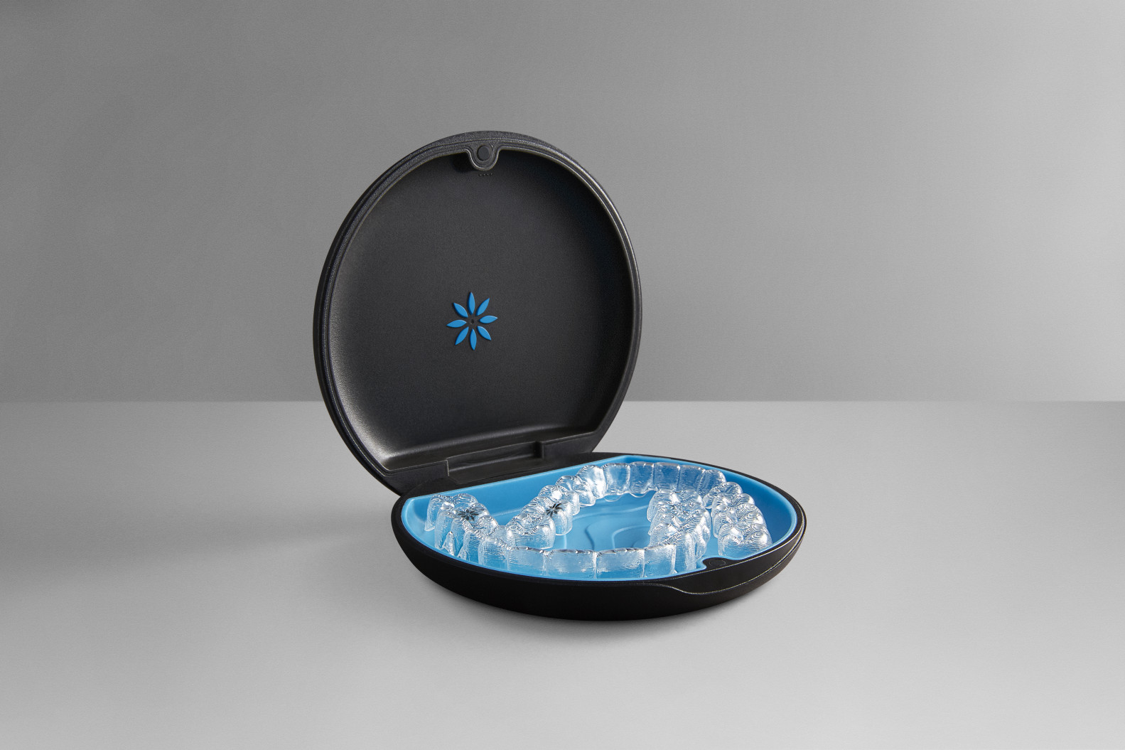 インビザライン装着イメージ2